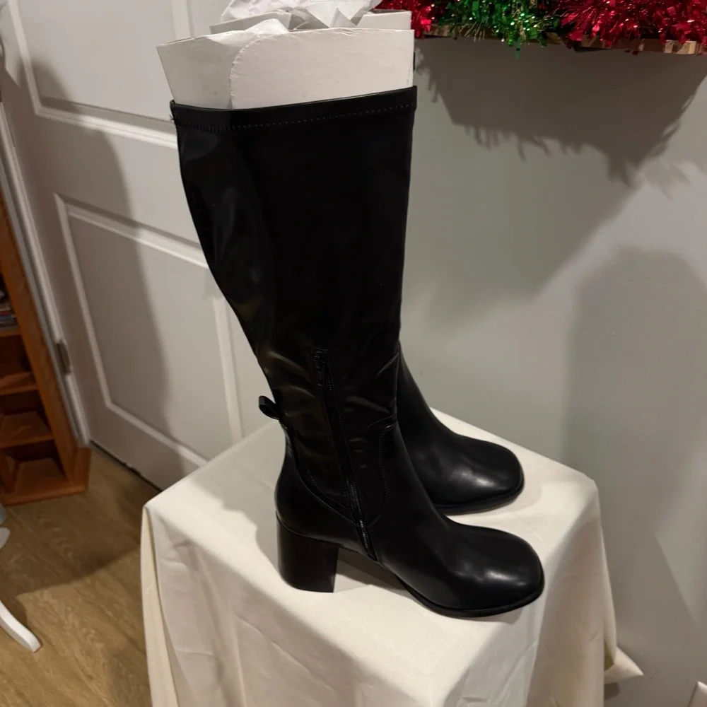 Topshop Knee High Boots w/side zipper and block heel - Picture 9 of 16